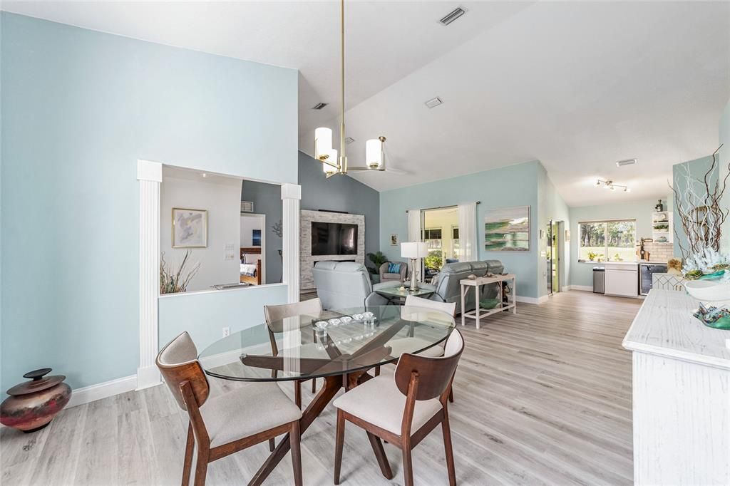 For Sale: $349,900 (3 beds, 2 baths, 1788 Square Feet)