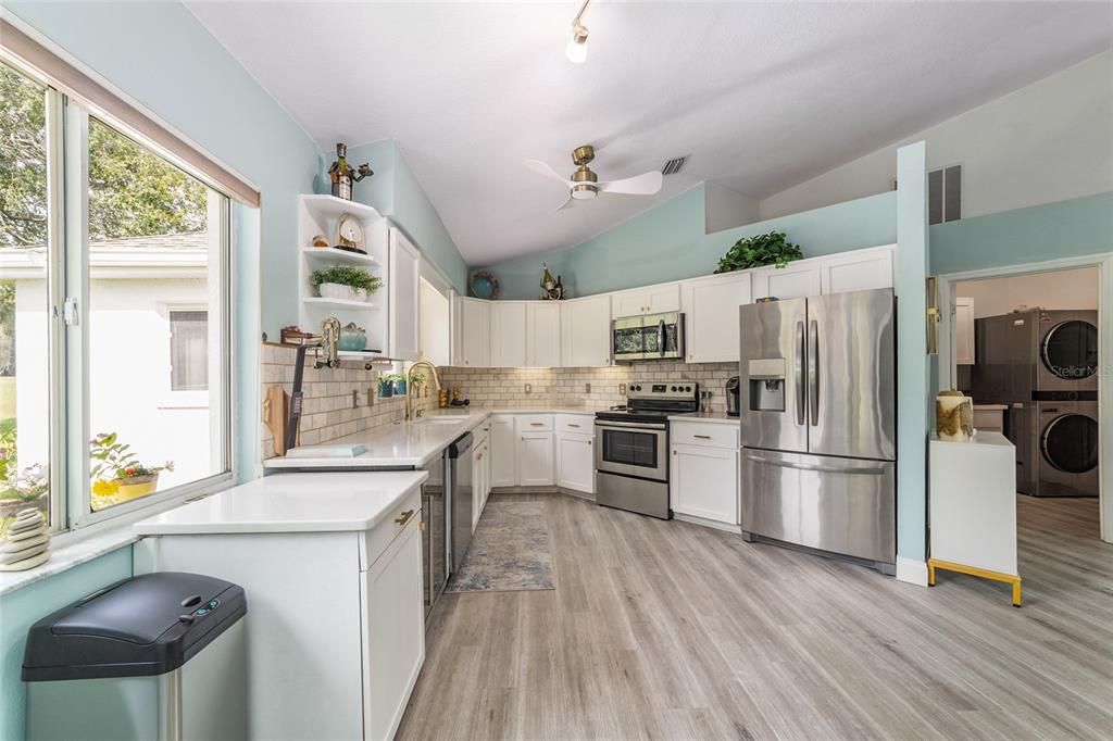 For Sale: $349,900 (3 beds, 2 baths, 1788 Square Feet)