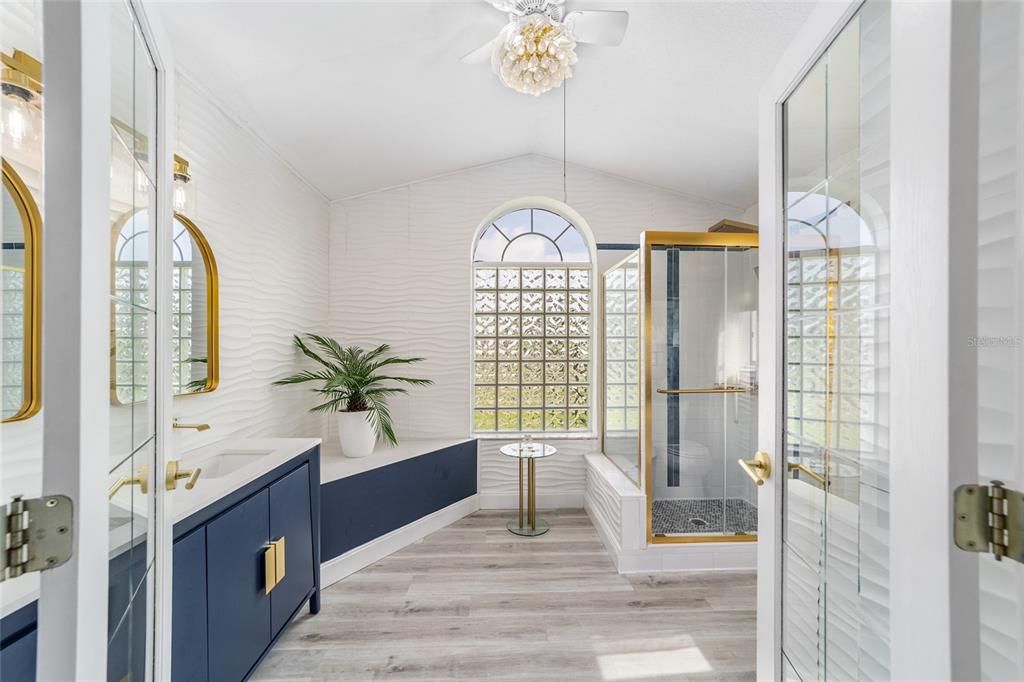 For Sale: $349,900 (3 beds, 2 baths, 1788 Square Feet)