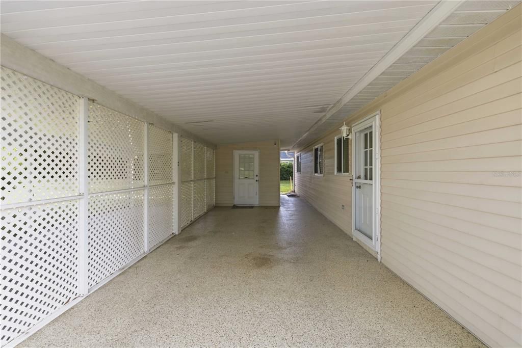 For Sale: $154,900 (2 beds, 2 baths, 960 Square Feet)
