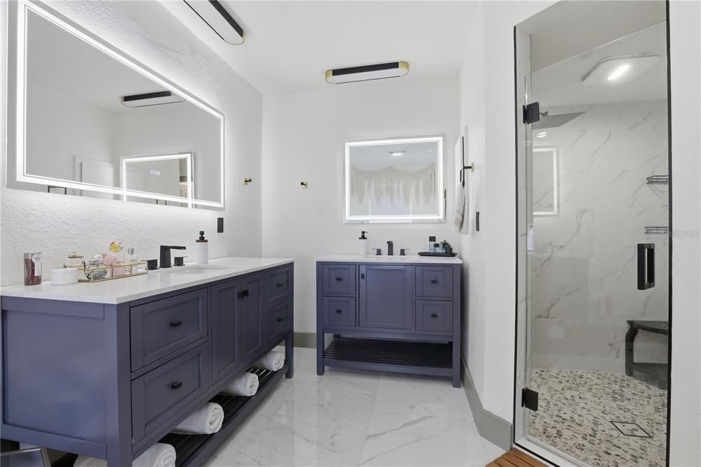 For Sale: $399,900 (3 beds, 2 baths, 2245 Square Feet)