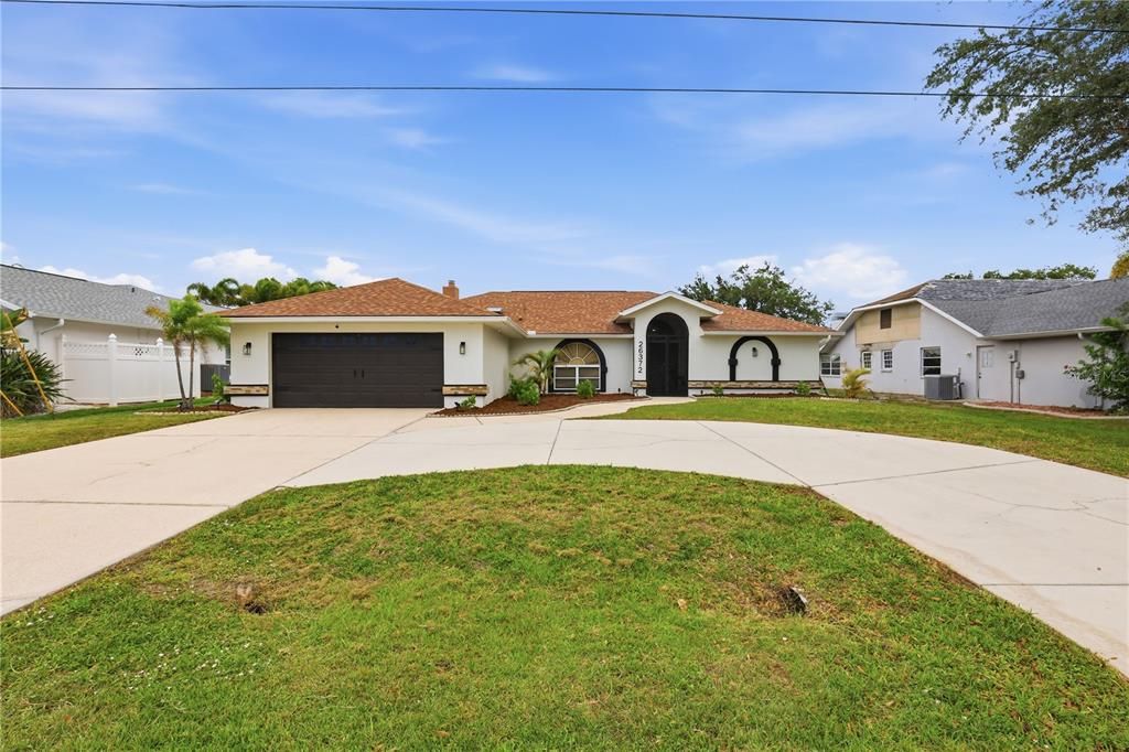 For Sale: $399,900 (3 beds, 2 baths, 2245 Square Feet)