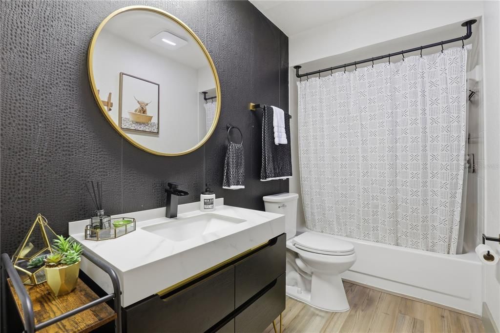 For Sale: $399,900 (3 beds, 2 baths, 2245 Square Feet)
