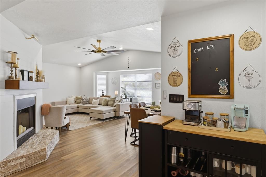 For Sale: $399,900 (3 beds, 2 baths, 2245 Square Feet)