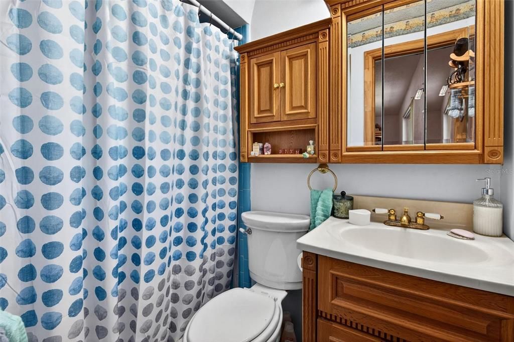 На продажу: $259,900 (2 спален, 2 ванн, 1008 Квадратных фут)