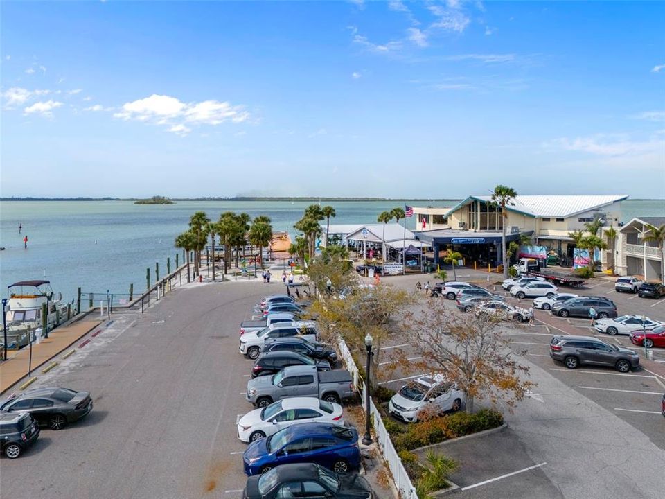 For Sale: $549,900 (3 beds, 1 baths, 1690 Square Feet)