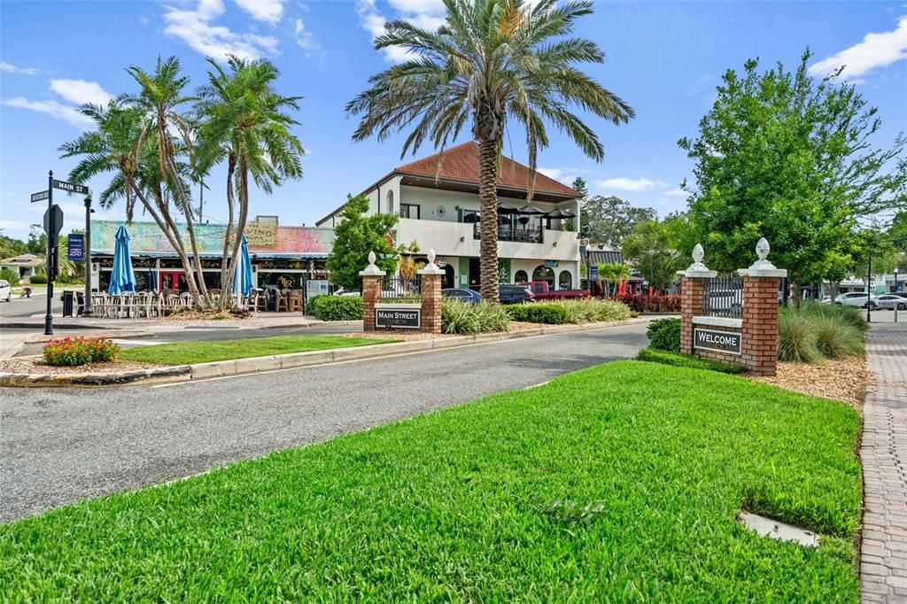 For Sale: $549,900 (3 beds, 1 baths, 1690 Square Feet)