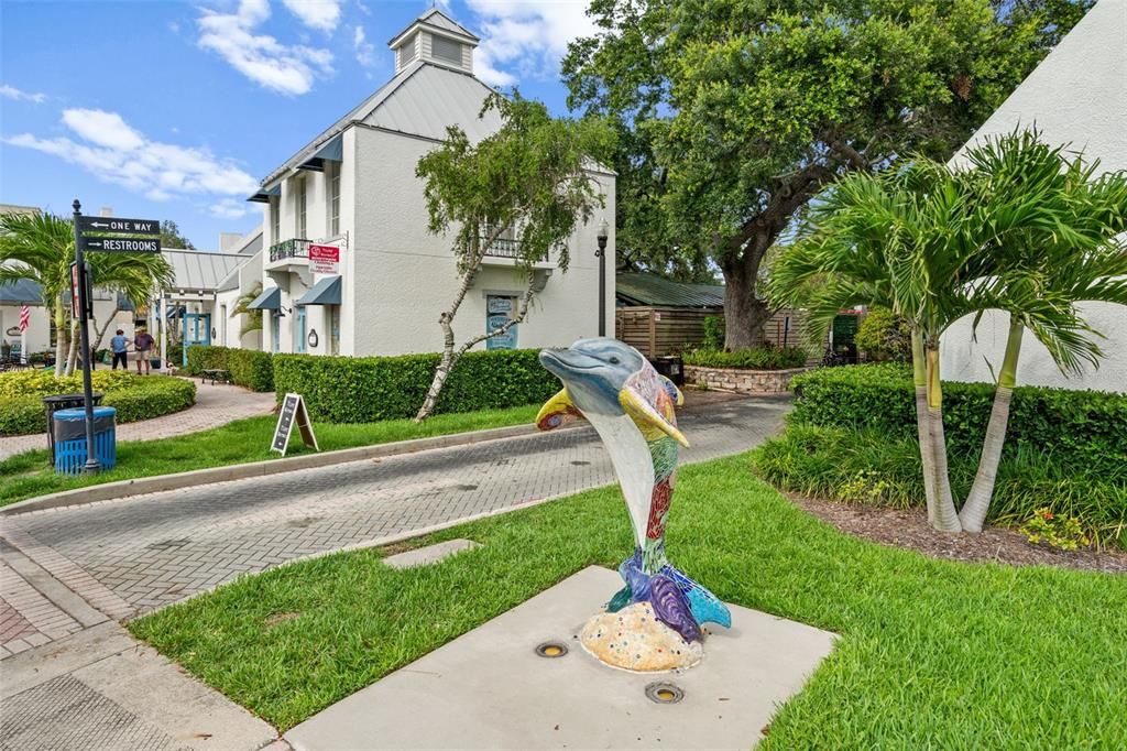 For Sale: $549,900 (3 beds, 1 baths, 1690 Square Feet)