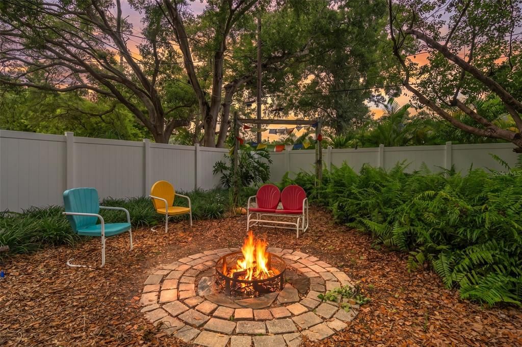 For Sale: $549,900 (3 beds, 1 baths, 1690 Square Feet)