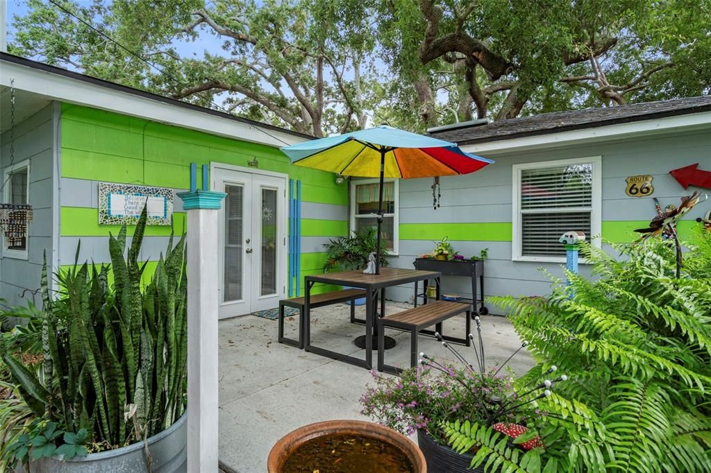For Sale: $549,900 (3 beds, 1 baths, 1690 Square Feet)