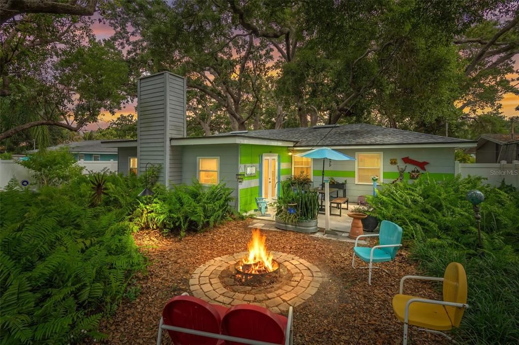 For Sale: $549,900 (3 beds, 1 baths, 1690 Square Feet)