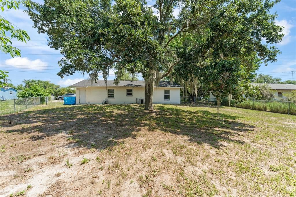 En Venta: $249,900 (3 camas, 2 baños, 1053 Pies cuadrados)