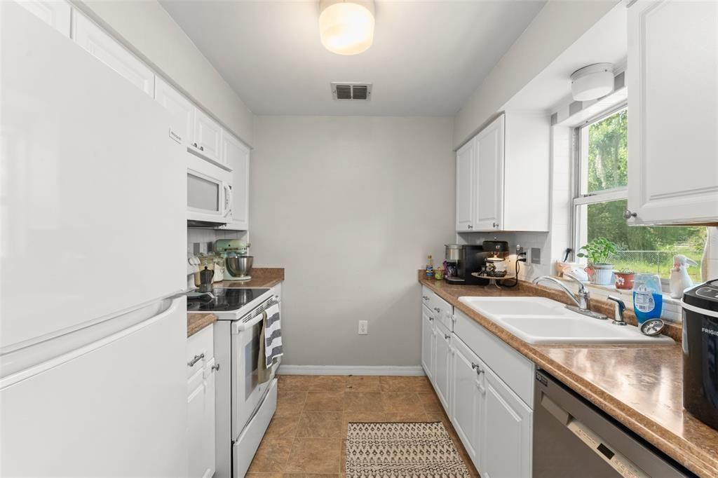 En Venta: $249,900 (3 camas, 2 baños, 1053 Pies cuadrados)