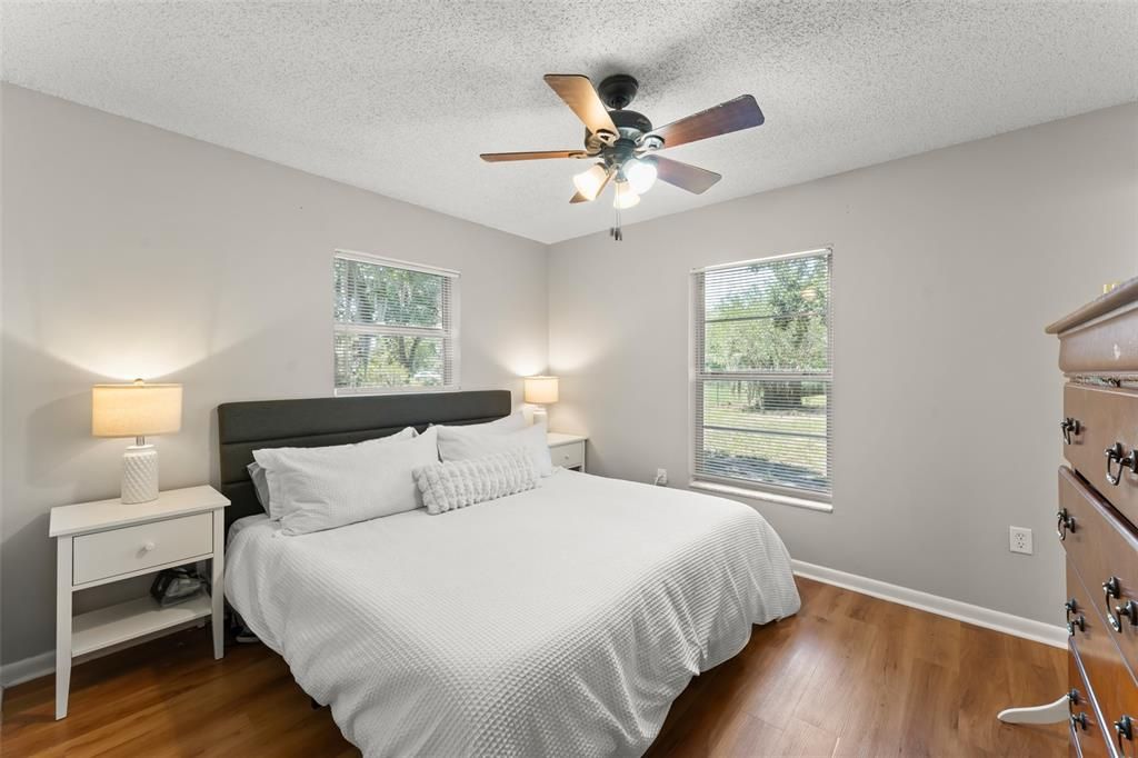 En Venta: $249,900 (3 camas, 2 baños, 1053 Pies cuadrados)