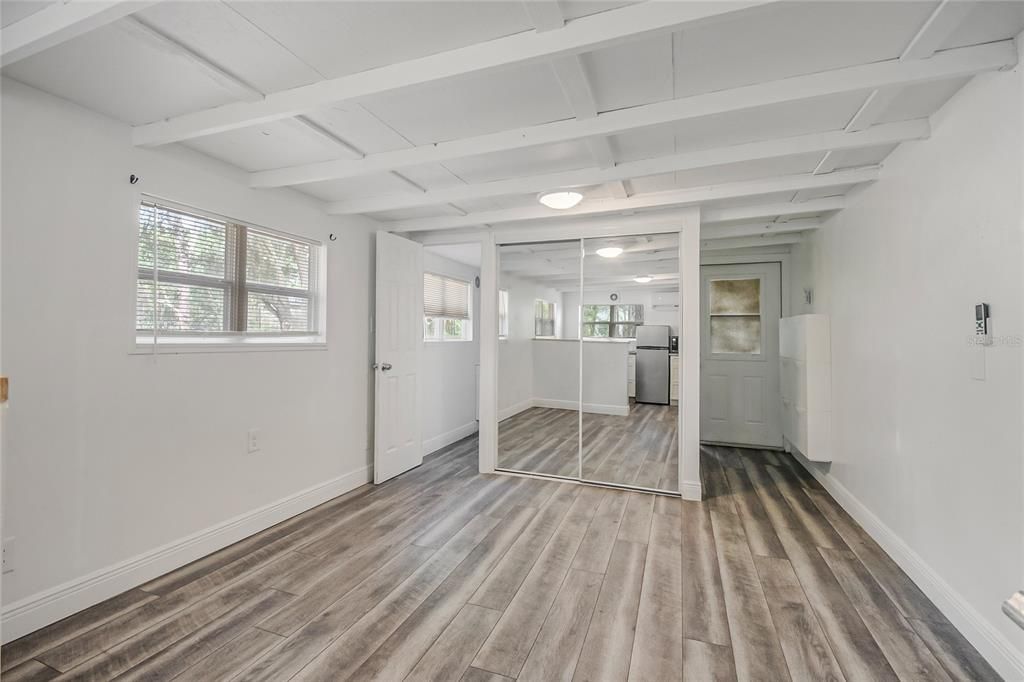 En Venta: $314,000 (4 camas, 0 baños, 1174 Pies cuadrados)