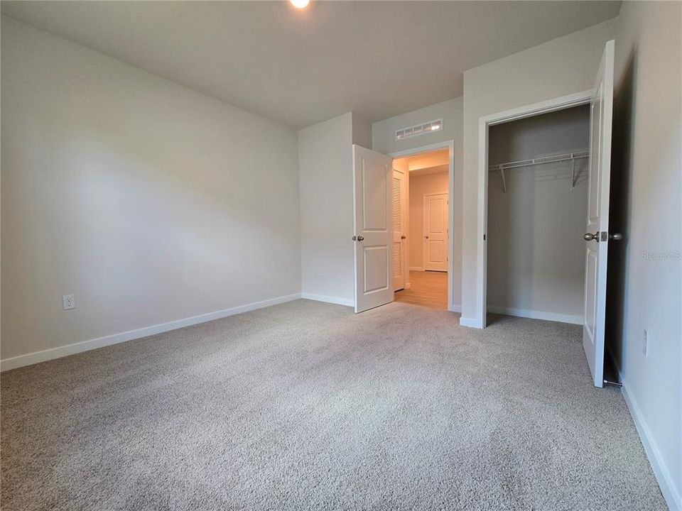 For Rent: $2,500 (4 beds, 2 baths, 1828 Square Feet)