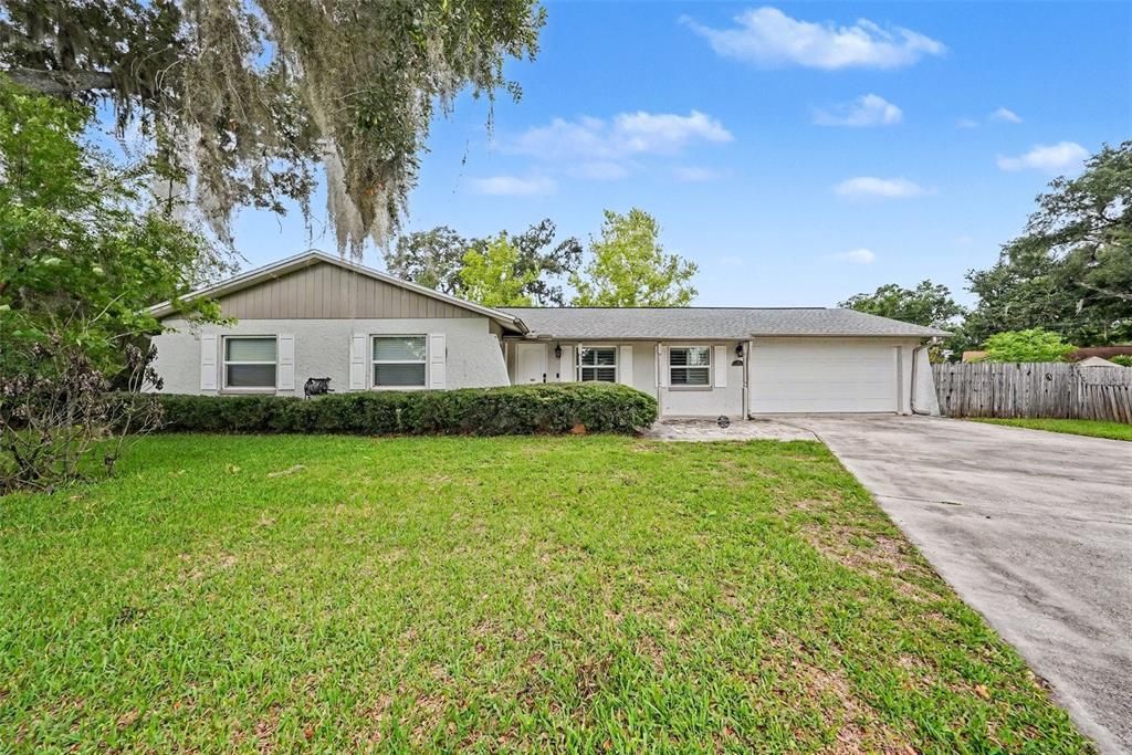 For Sale: $385,000 (4 beds, 2 baths, 1798 Square Feet)