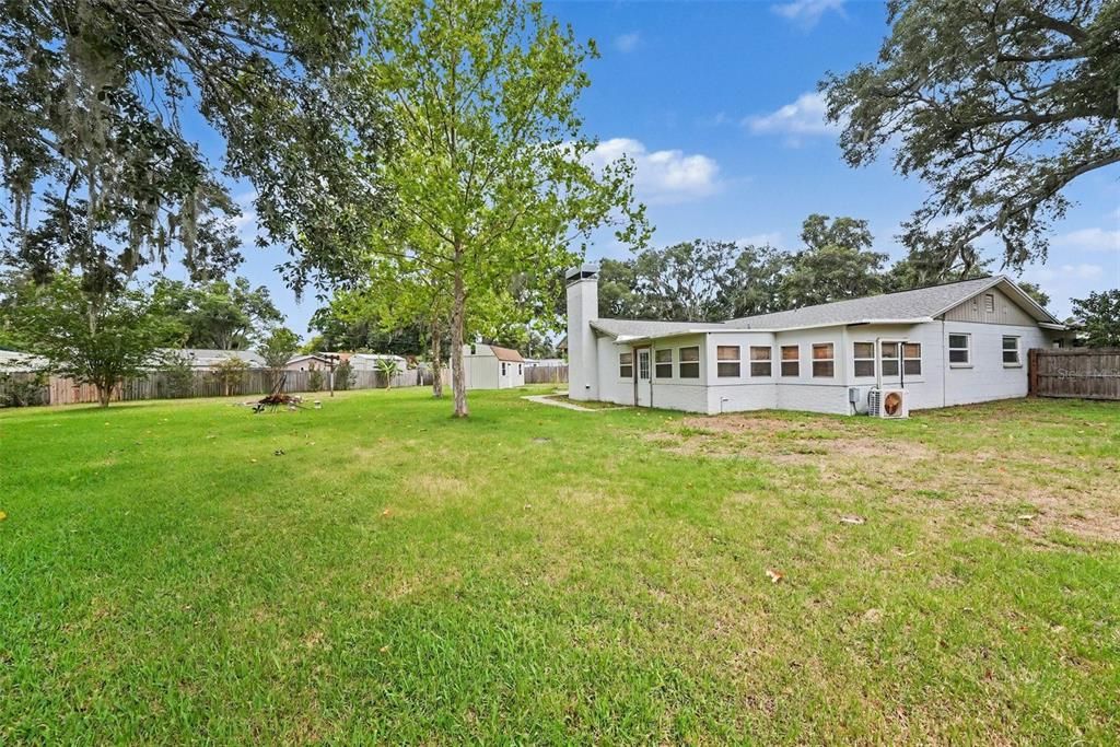 For Sale: $385,000 (4 beds, 2 baths, 1798 Square Feet)