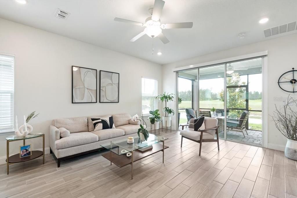 For Sale: $470,000 (3 beds, 2 baths, 1945 Square Feet)