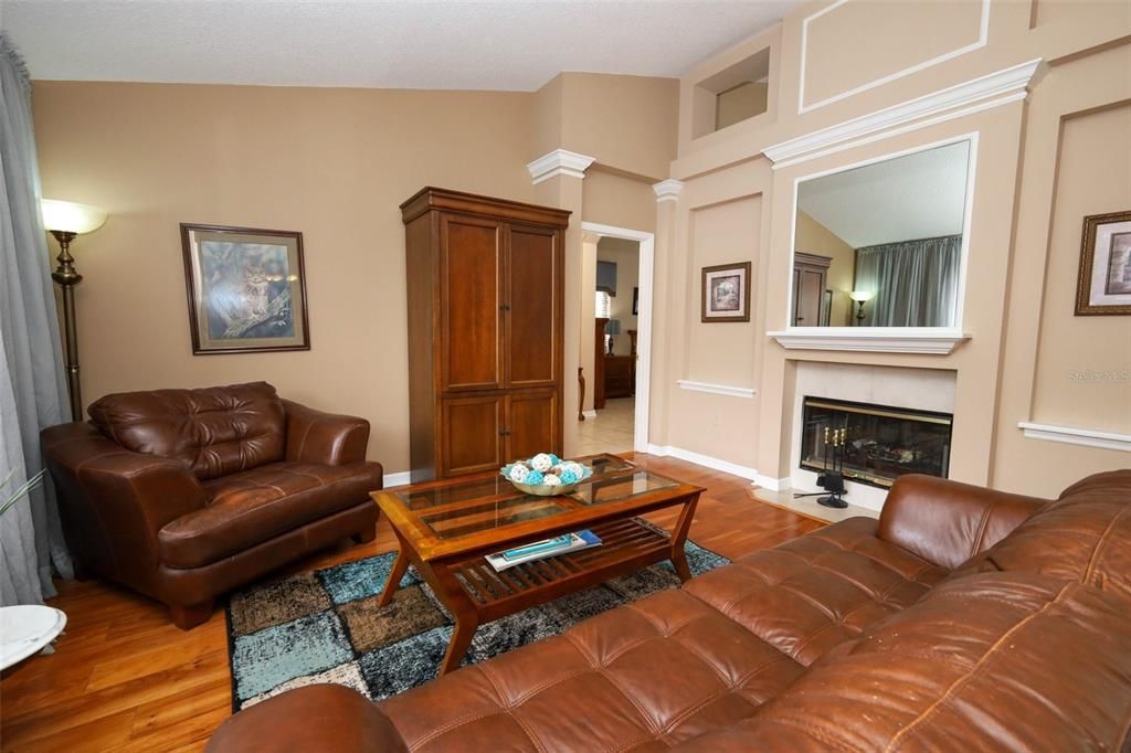 En Venta: $535,000 (4 camas, 2 baños, 2292 Pies cuadrados)