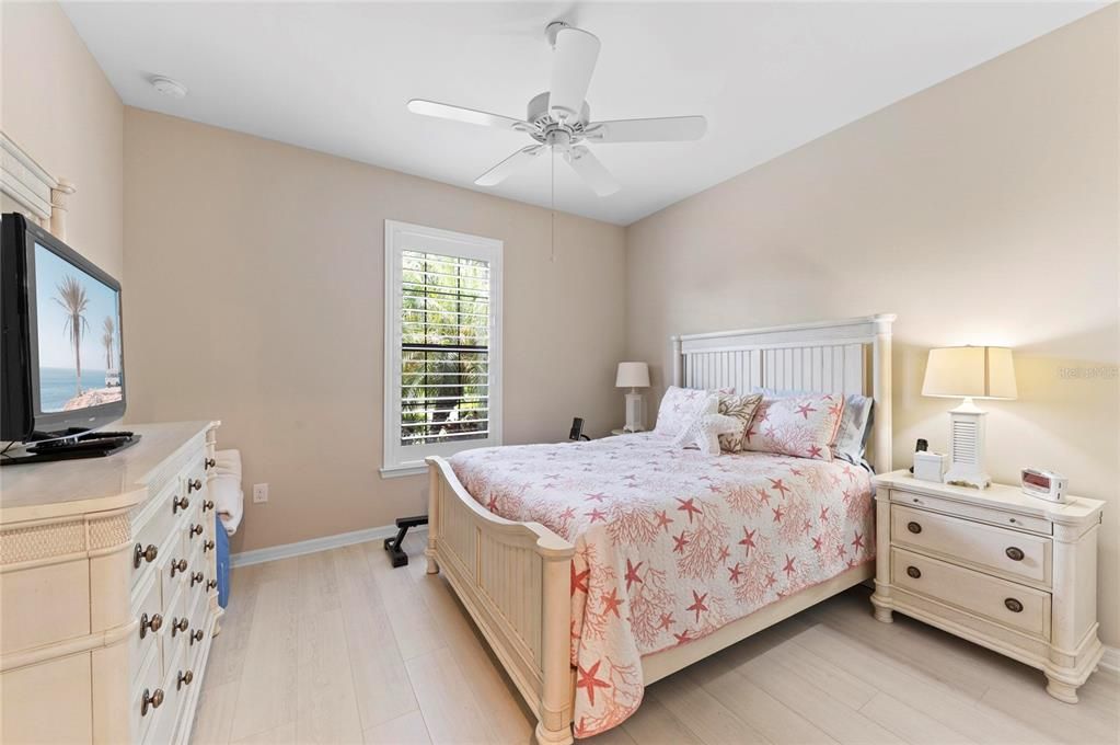 For Sale: $559,000 (2 beds, 2 baths, 1861 Square Feet)