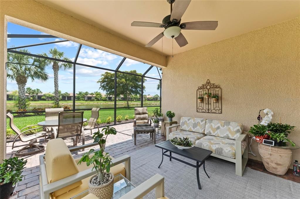 For Sale: $559,000 (2 beds, 2 baths, 1861 Square Feet)