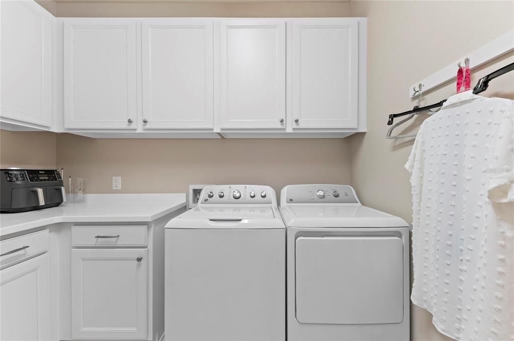 For Sale: $559,000 (2 beds, 2 baths, 1861 Square Feet)