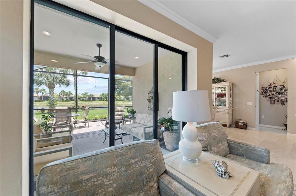 For Sale: $559,000 (2 beds, 2 baths, 1861 Square Feet)