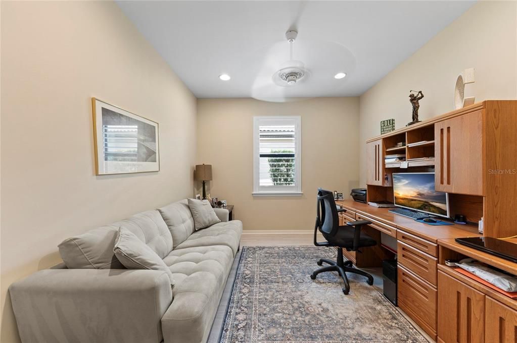 For Sale: $559,000 (2 beds, 2 baths, 1861 Square Feet)