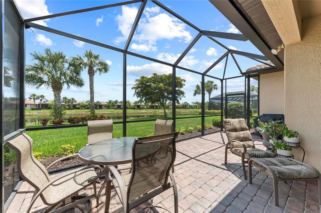 For Sale: $559,000 (2 beds, 2 baths, 1861 Square Feet)