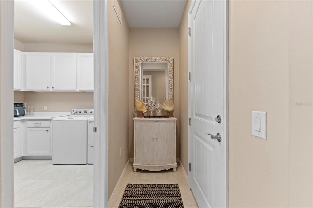 For Sale: $559,000 (2 beds, 2 baths, 1861 Square Feet)