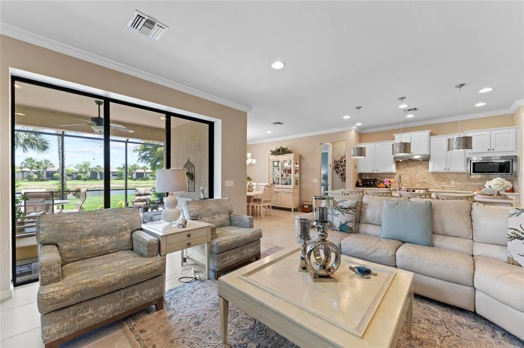 For Sale: $559,000 (2 beds, 2 baths, 1861 Square Feet)