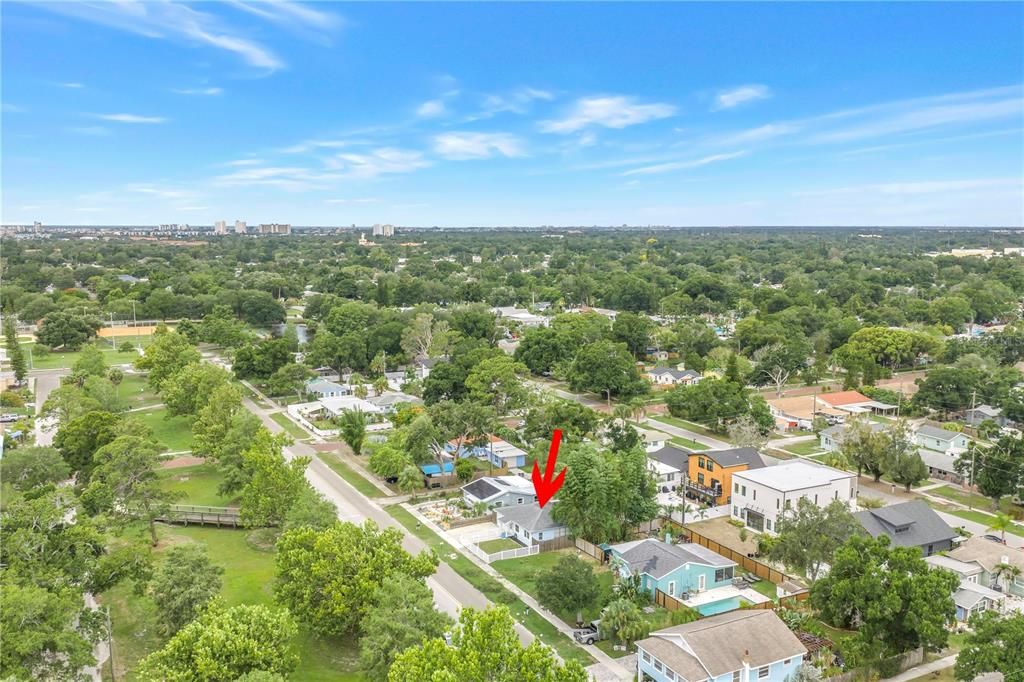For Sale: $350,000 (3 beds, 1 baths, 1053 Square Feet)