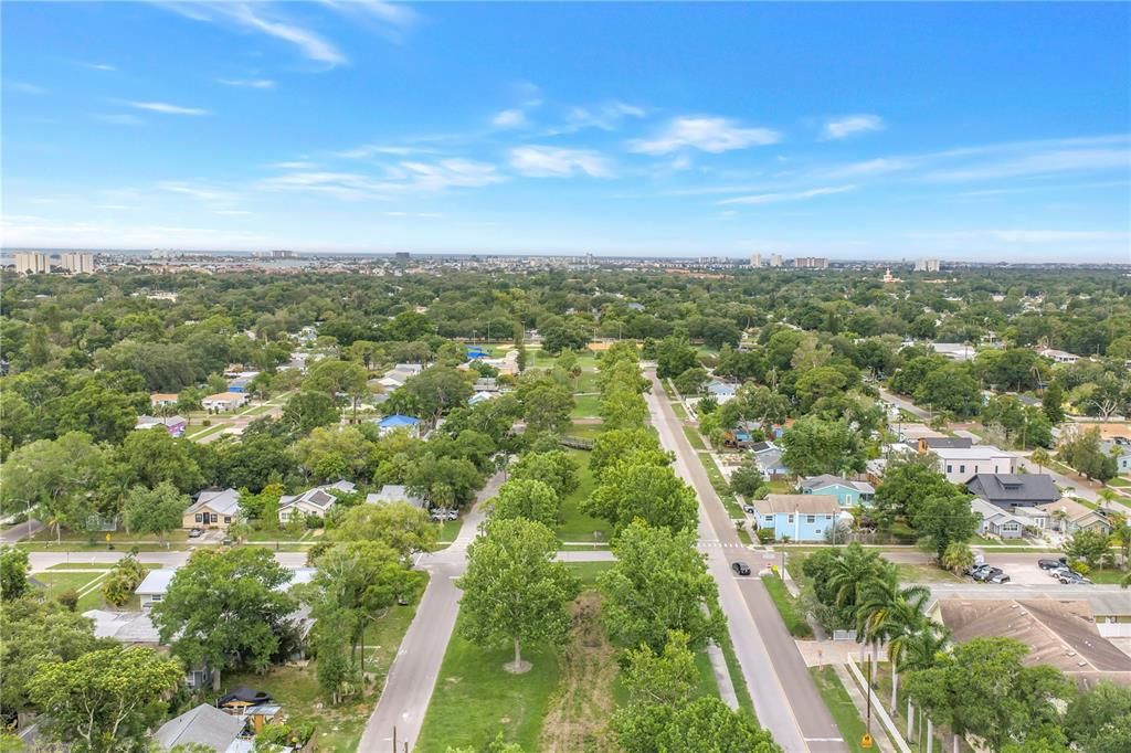 For Sale: $350,000 (3 beds, 1 baths, 1053 Square Feet)