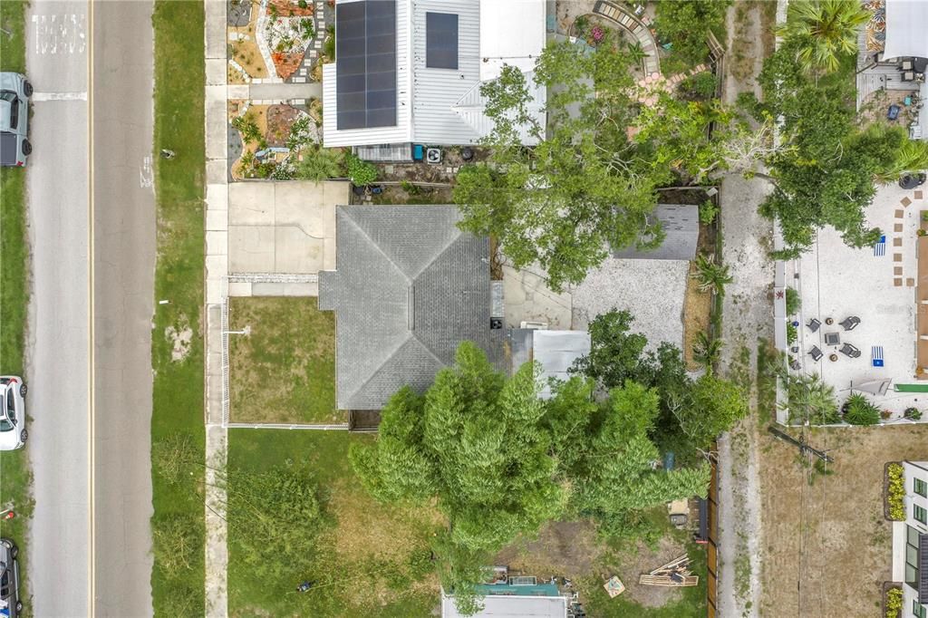 For Sale: $350,000 (3 beds, 1 baths, 1053 Square Feet)