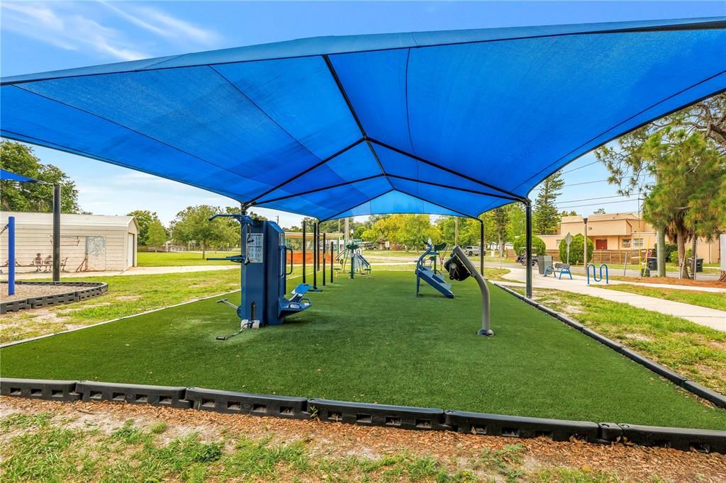 For Sale: $350,000 (3 beds, 1 baths, 1053 Square Feet)