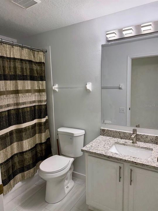 En Renta: $2,795 (4 camas, 2 baños, 1936 Pies cuadrados)