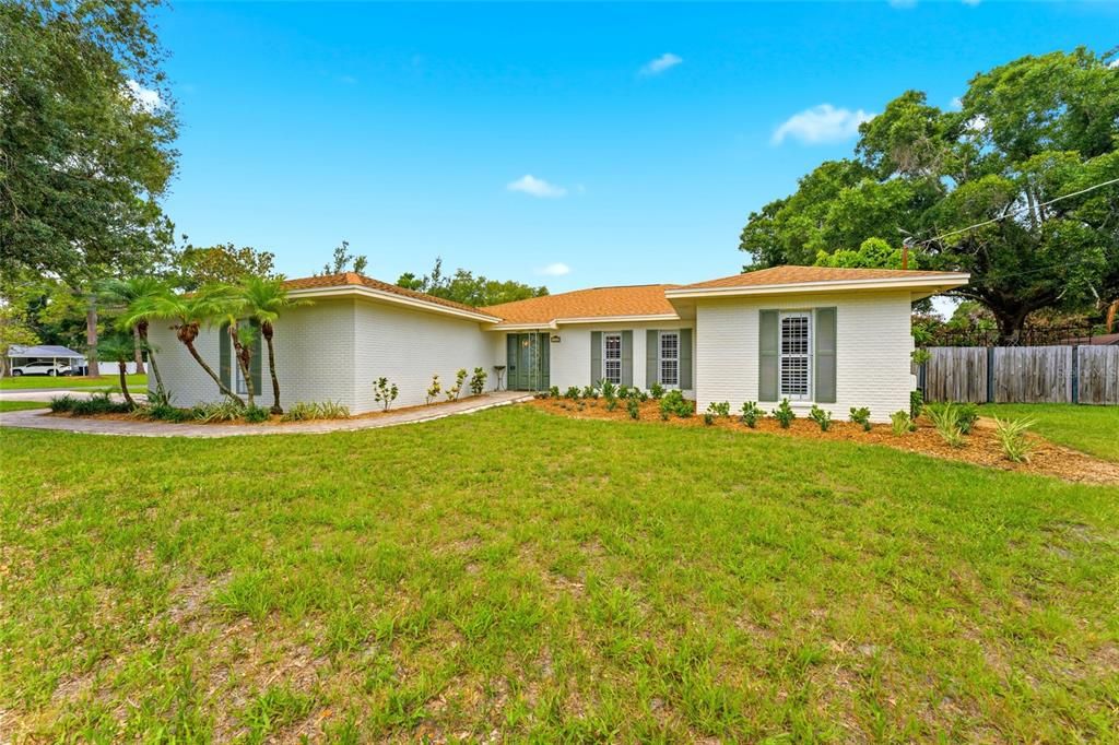 For Sale: $499,000 (3 beds, 2 baths, 1874 Square Feet)