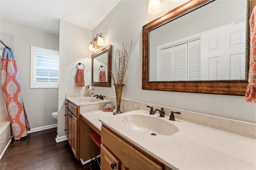For Sale: $499,000 (3 beds, 2 baths, 1874 Square Feet)
