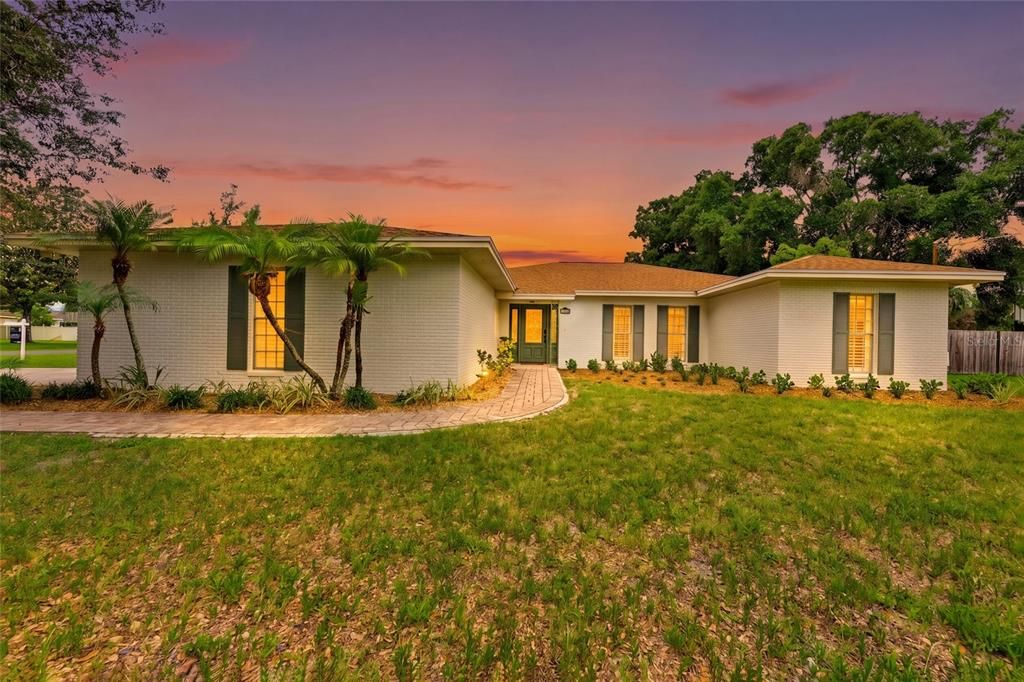 For Sale: $499,000 (3 beds, 2 baths, 1874 Square Feet)