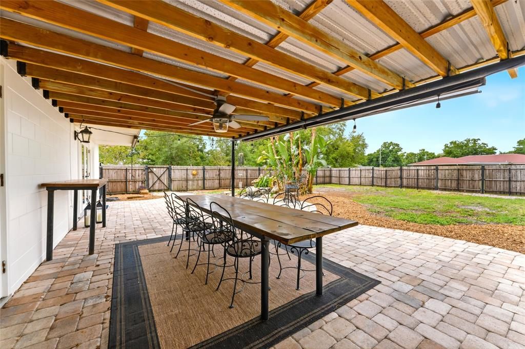 For Sale: $499,000 (3 beds, 2 baths, 1874 Square Feet)