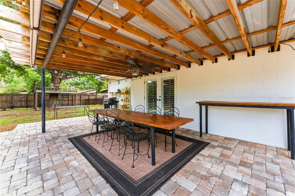 For Sale: $499,000 (3 beds, 2 baths, 1874 Square Feet)