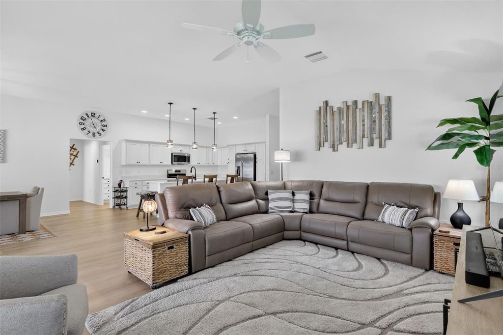 For Sale: $575,000 (4 beds, 2 baths, 2012 Square Feet)