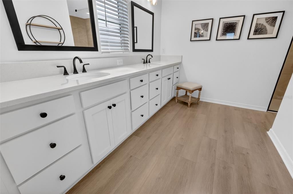 For Sale: $575,000 (4 beds, 2 baths, 2012 Square Feet)