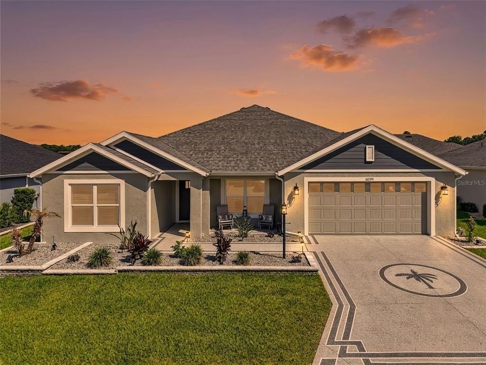For Sale: $575,000 (4 beds, 2 baths, 2012 Square Feet)