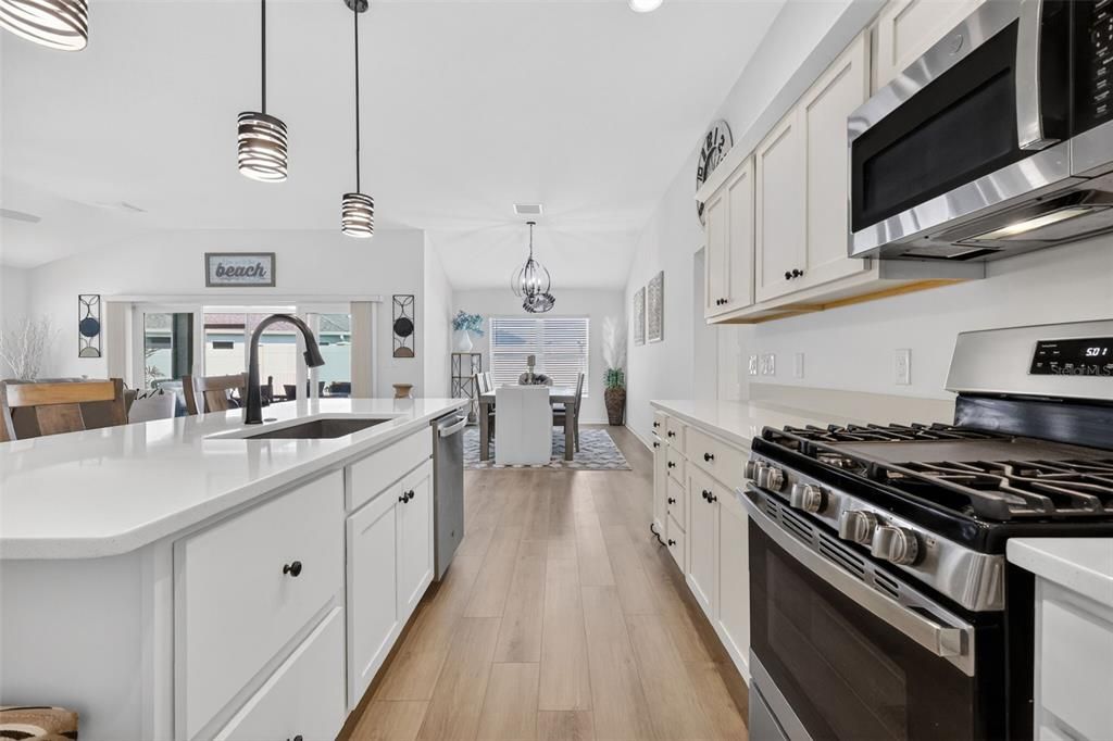 For Sale: $575,000 (4 beds, 2 baths, 2012 Square Feet)