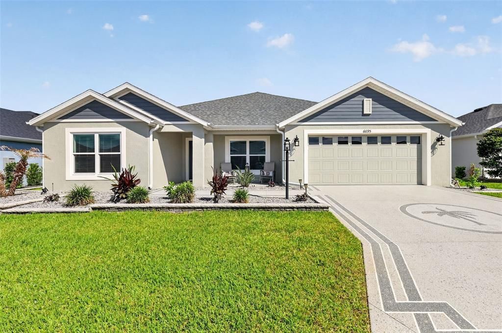 For Sale: $575,000 (4 beds, 2 baths, 2012 Square Feet)
