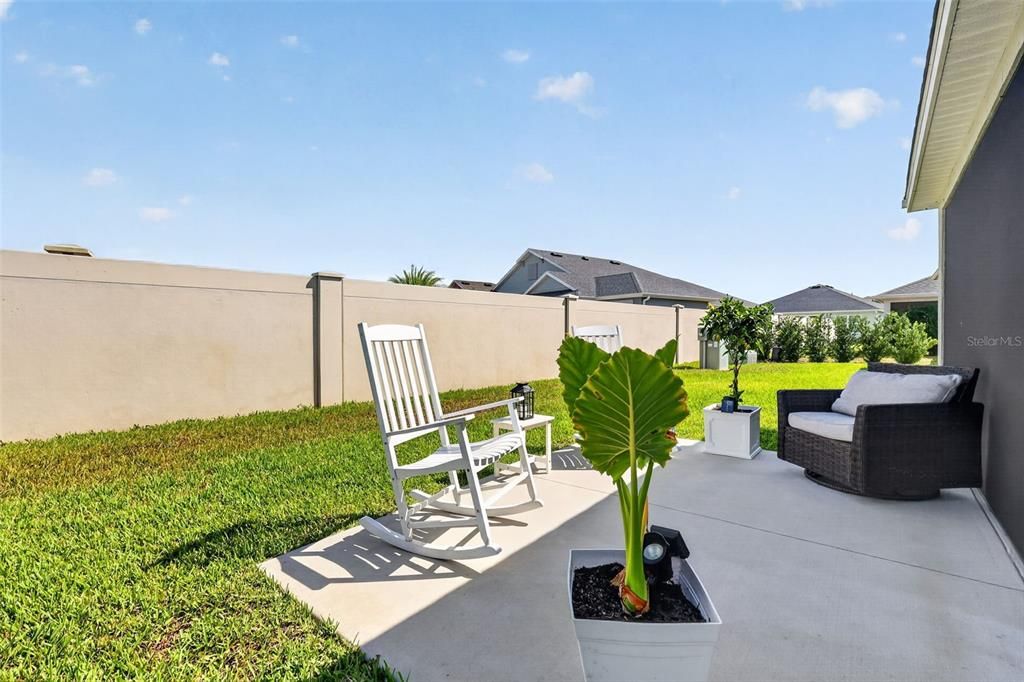 For Sale: $575,000 (4 beds, 2 baths, 2012 Square Feet)
