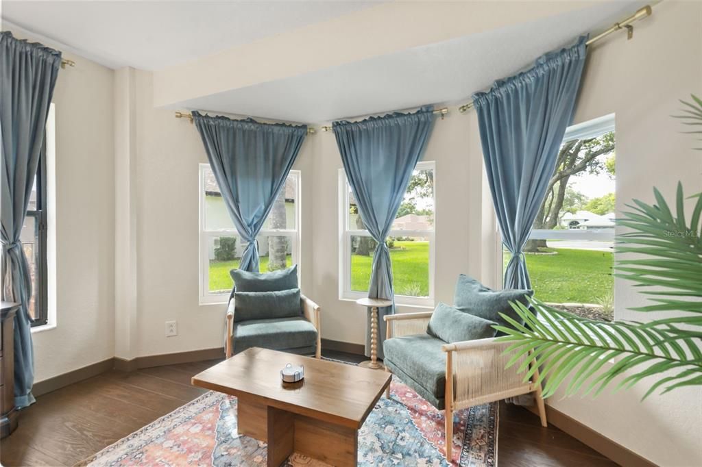 En Venta: $399,990 (3 camas, 2 baños, 2100 Pies cuadrados)