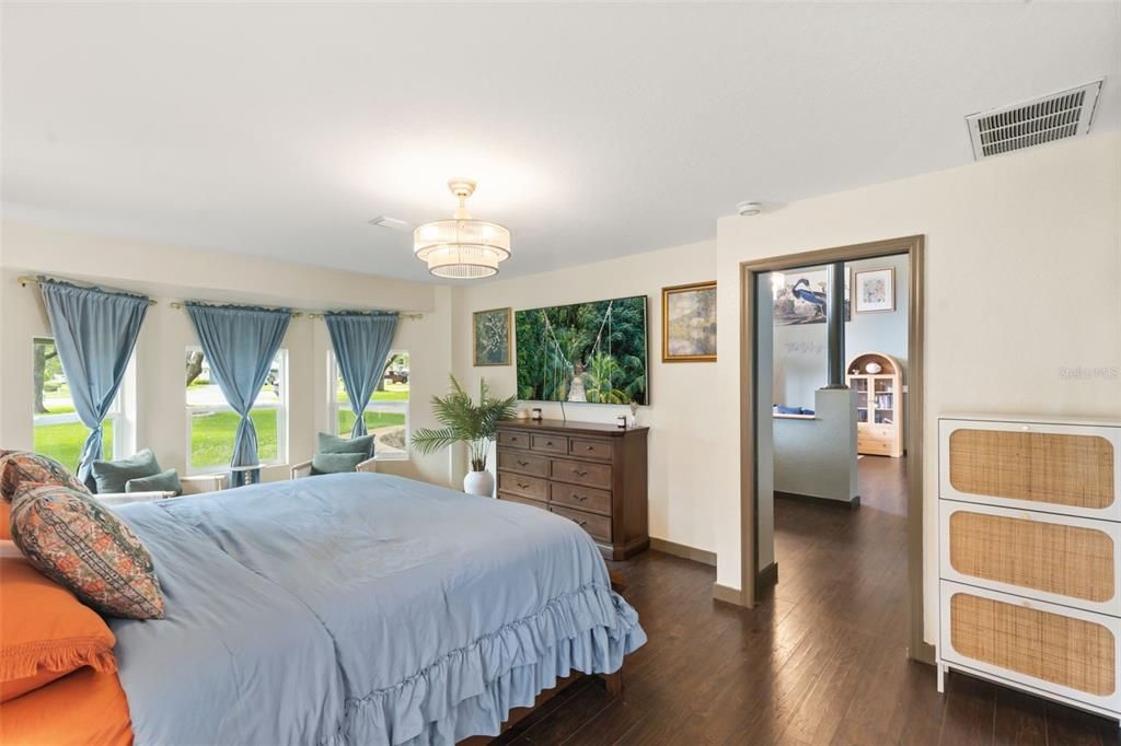 En Venta: $399,990 (3 camas, 2 baños, 2100 Pies cuadrados)